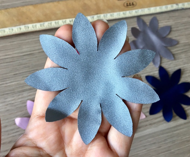 Cánh hoa lớn - 20 cái