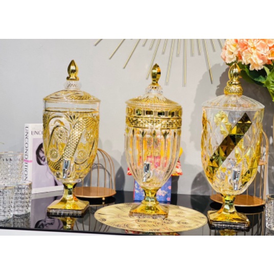 Bình thuỷ tinh đựng r ư ợ u, nước hoa quả, mẫu đẹp hiện đại