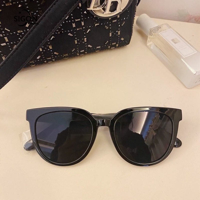 Kính Mát Gọng Lớn Mềm Mại Chống Tia UV Màu Trắng Sữa Thời Trang