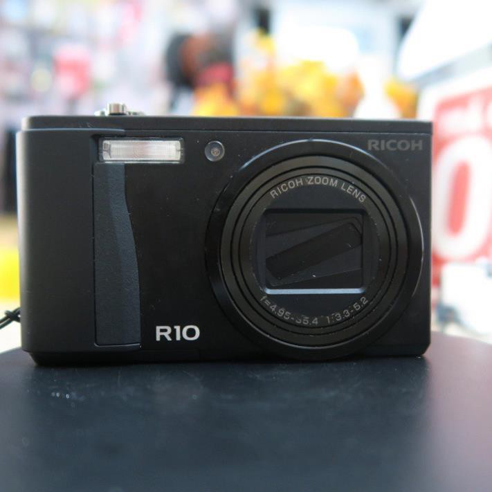 Máy ảnh Ricoh R10 máy đẹp xuất sắc