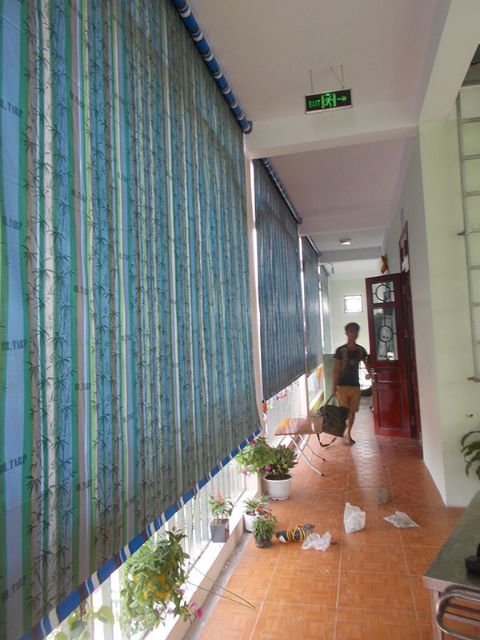 Bạt cuốn che nắng mưa Hòa phát LH 0989 001 501