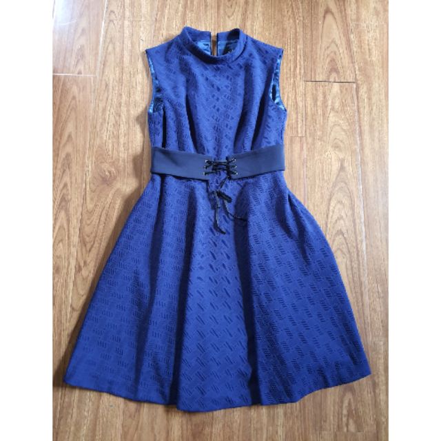 Váy thu đông Seven Am new 95%