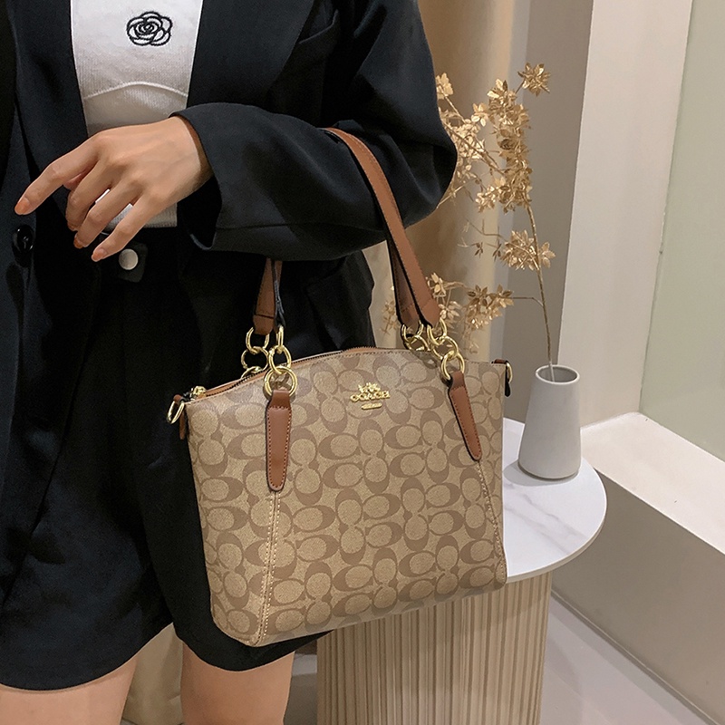 Túi Xách Đeo Vai Kiểu Bánh Bao Thời Trang 2022 Dành Cho Nữ COACH