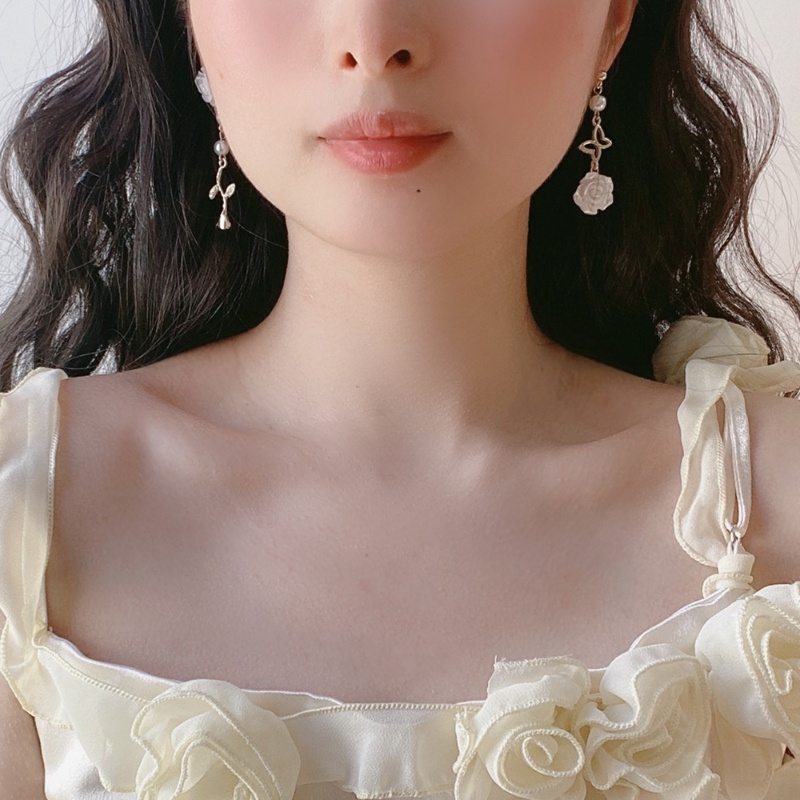 Bông Tai Hình Bướm Đính Ngọc Trai Phong Cách Hàn Quốc Thanh Lịch Dành Cho Nữ