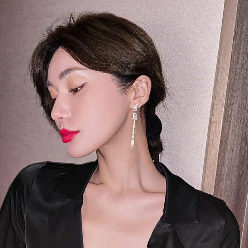 Bông Tai Hình Chữ Nhật Đính Đá Zircon Thanh Lịch