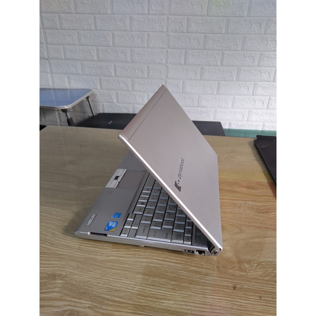 Laptop cũ Toshiba dynabook - Mỏng, nhẹ , pin tốt, dùng học tập, xem phim | BigBuy360 - bigbuy360.vn