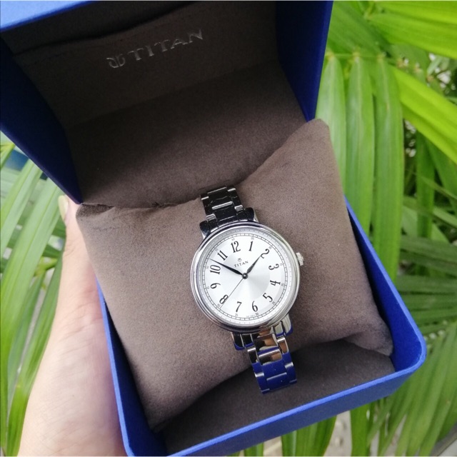 ĐỒNG HỒ TITAN NỮ DÂY INOX MẶT TRÒN SIZE 32mm CHÍNH HÃNG ẤN ĐỘ, CHỐNG NƯỚC TỐT BẢO HÀNH 24 THÁNG