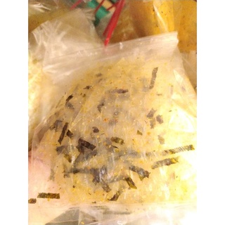 Bánh tráng tỏi rong biển