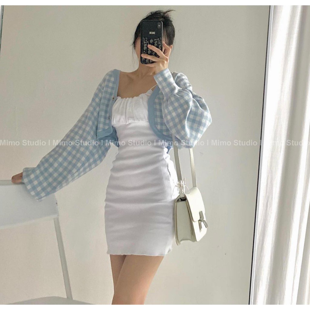 Set khoác caro xanh và đầm trắng 2 dây mảnh | BigBuy360 - bigbuy360.vn