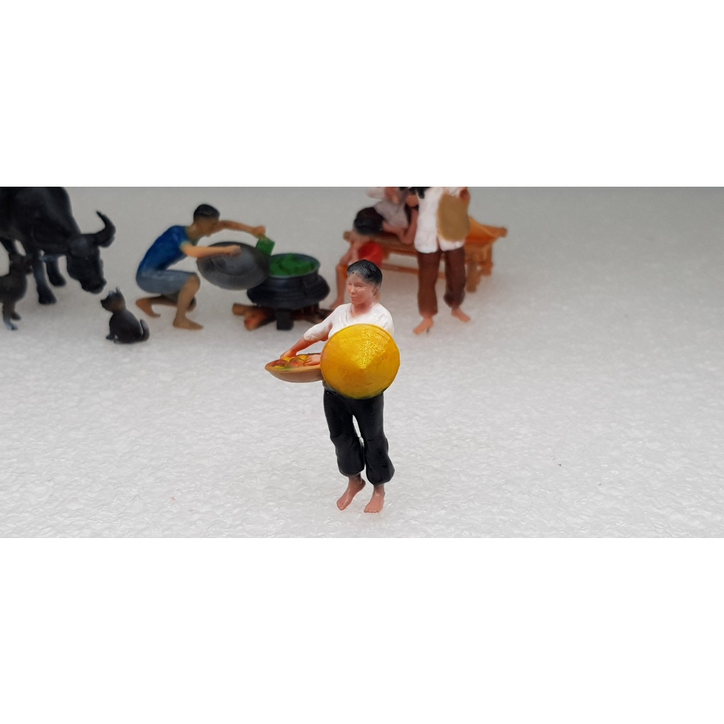 Thiếu nữ miền tây trang trí tiểu cảnh kiến trúc, kích thước 4cm.