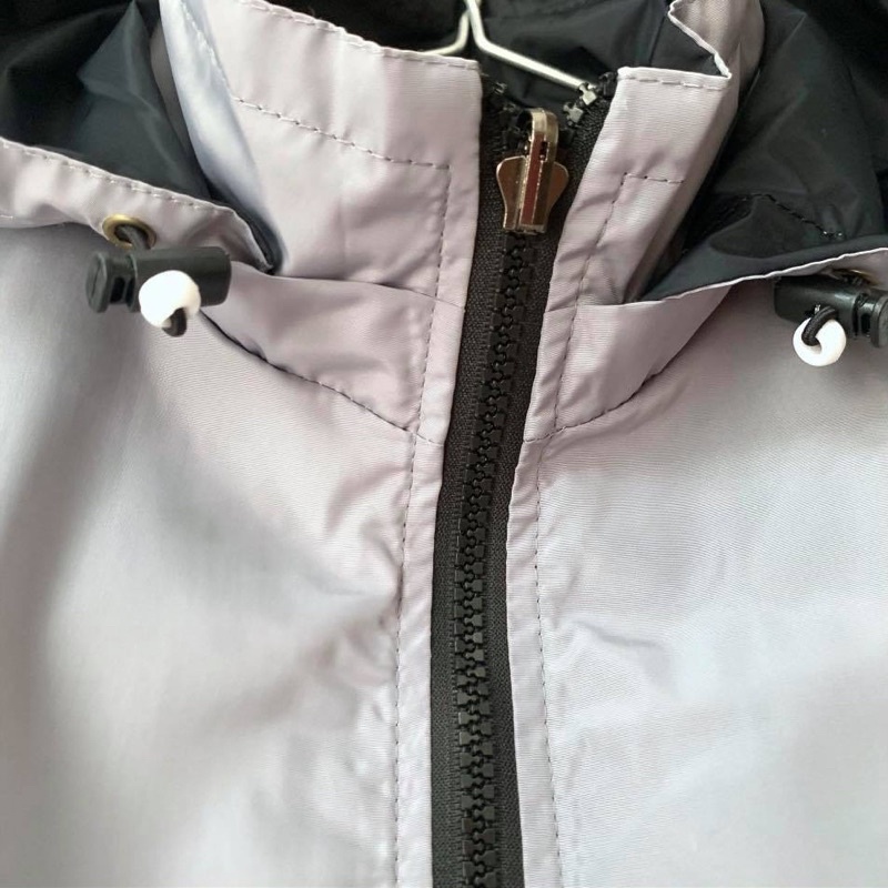 Áo khoác Tubi 2 Mặt Màu Xám Ghi Nón rời