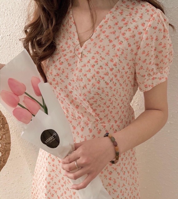 Váy hoa nhí chéo cổ ngắn tay vinatge tông màu kẹo ngọt🌻 VKE7025 Hàng Quảng Châu | BigBuy360 - bigbuy360.vn