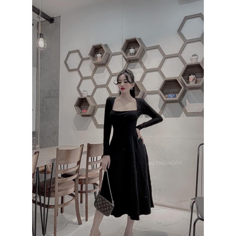 Maxi tay dài cổ vuông