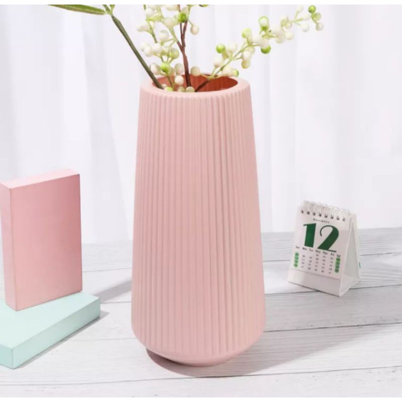 Bình Hoa Bằng Nhựa Trang Trí Nội Thất