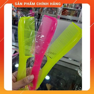 combo 2 cây lược chải tóc ở nhà