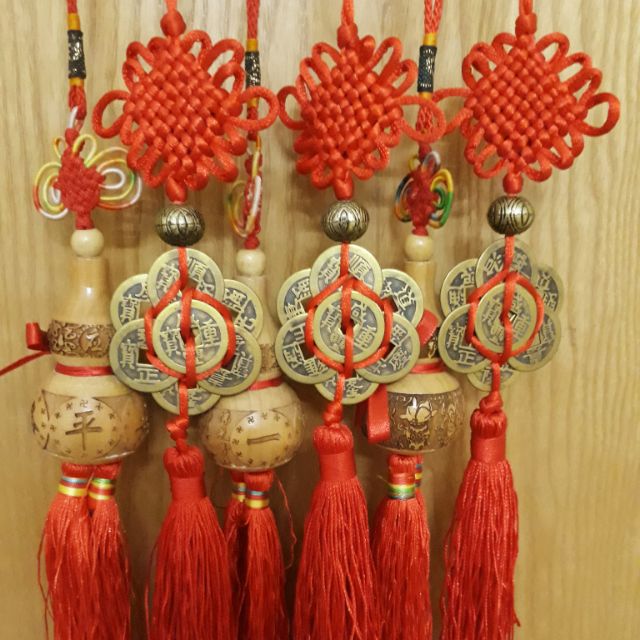Đồng xu hoa mai đồng vàng (tặng hồ lô thu hút tài lộc)