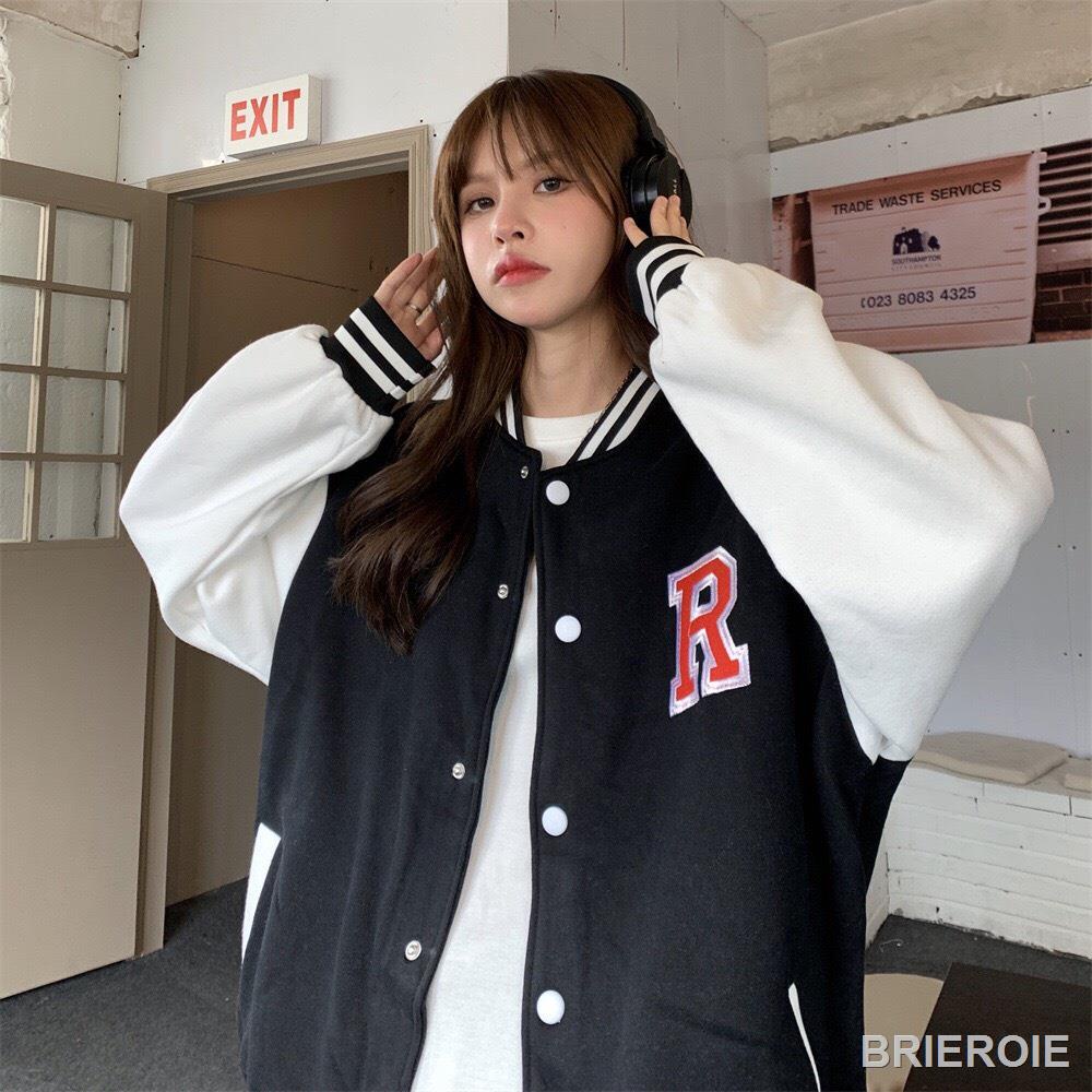 ﹊Áo bomber nam nữ phối tay họa tiết chữ R phom rộng unisex | BigBuy360 - bigbuy360.vn