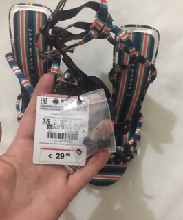 Zara authentic có sẵn sz 35