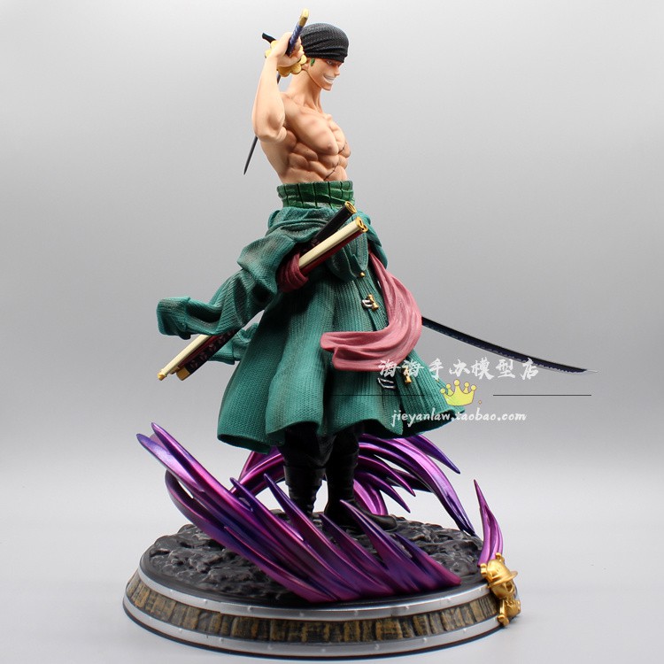 Mô hình Zoro có effect cao khoang 37cm - One Piece