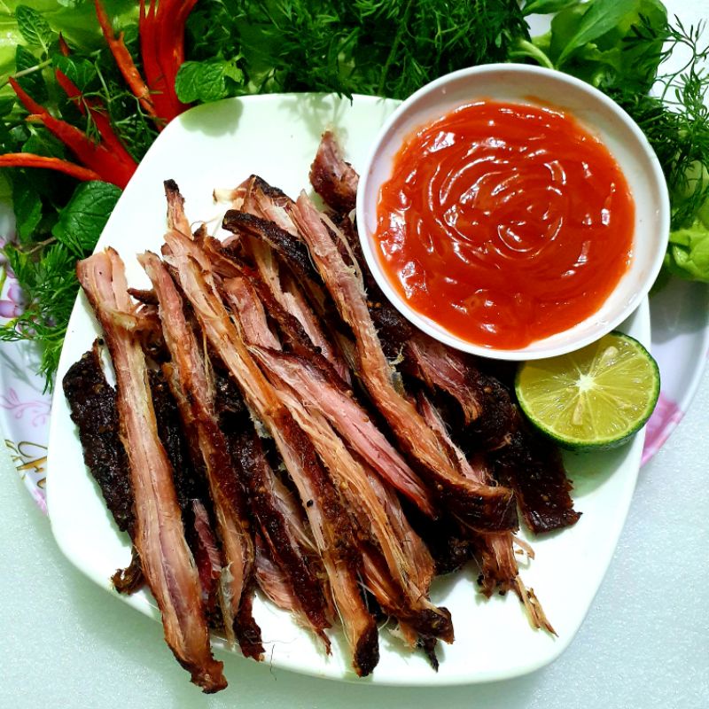 THỊT LỢN KHÔ GÁC BẾP (loại 1) đặc sản Tây Bắc hương vị thơm ngon. Tặng chẩm chéo, đóng túi hút chân không 250g 500g 1kg. | BigBuy360 - bigbuy360.vn