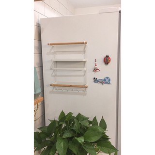 Khung sắt dán tường đa năng, tiện dụng