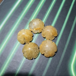 Cỏ 4 lá tóc vàng 14x14mm