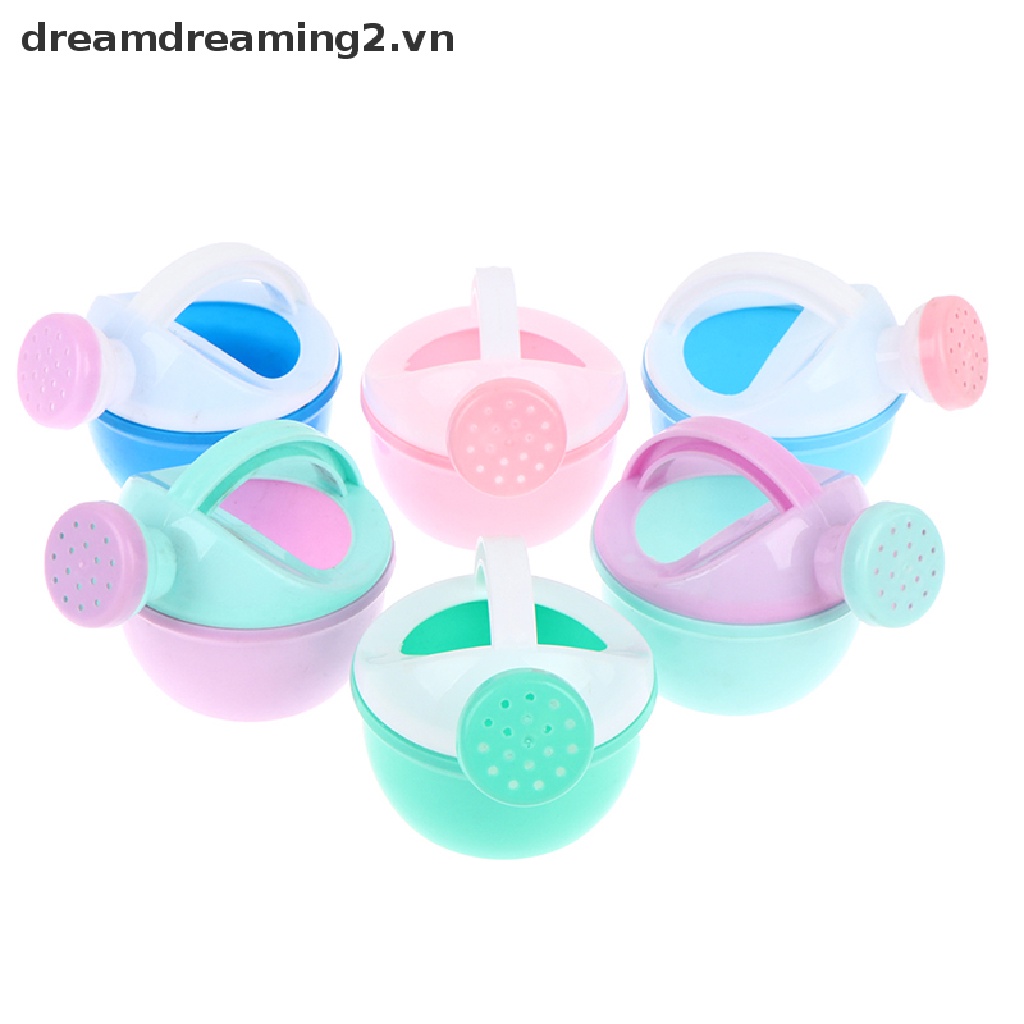 Bình Tưới Cây Bằng Nhựa Nhiều Màu Sắc Dễ Thương