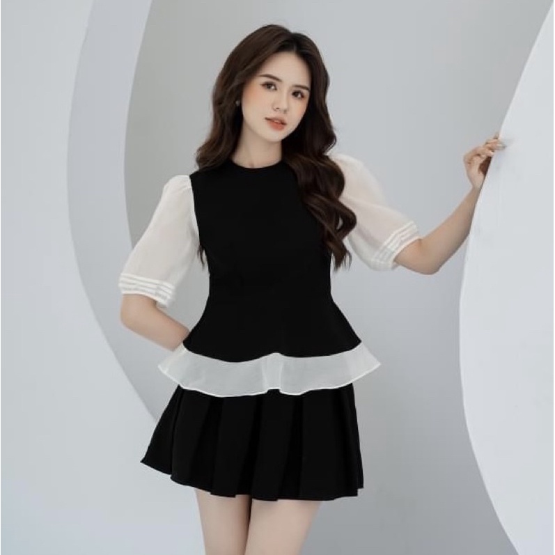 Áo sơ mi peplum đen tay trắng Hàn Quốc kết hợp giữa chất tuyết mưa và tơ