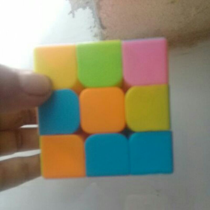 Rubik 3×3×3 màu sắc đẹp