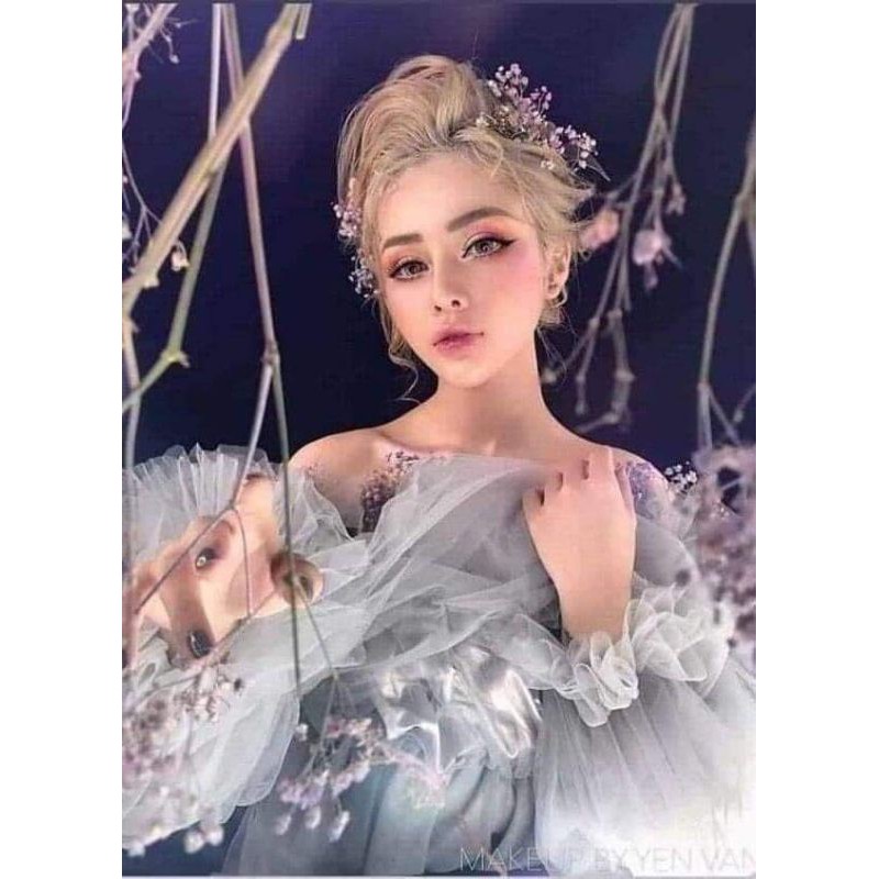 váy chụp hình màu xám liền thân