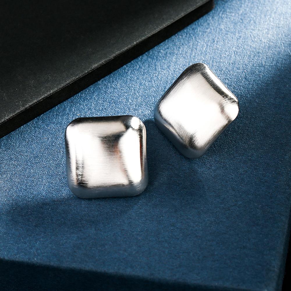 Bông Tai Kim Loại Phản Quang Mượt Mà Thanh Lịch Thời Trang Cho Nữ