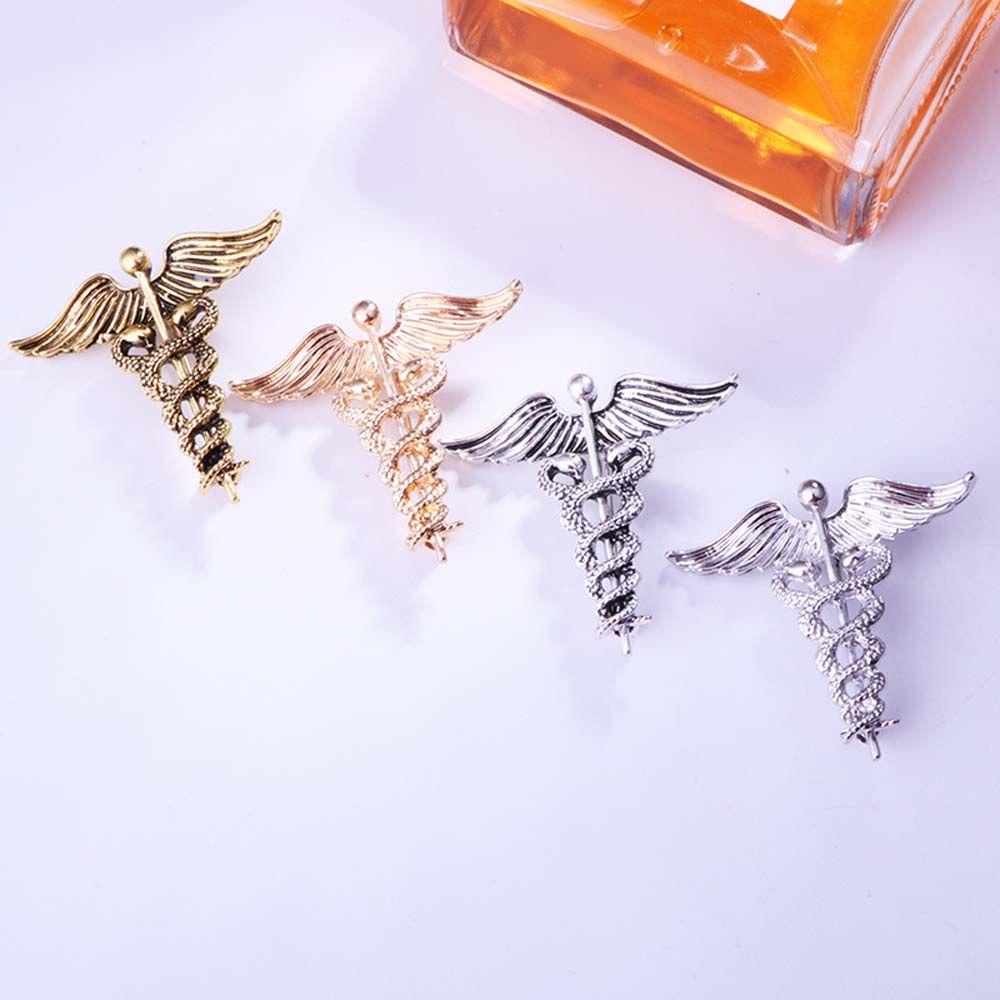 Trâm Cài Áo Hình Cánh Rắn Đính Đá Sang Trọng