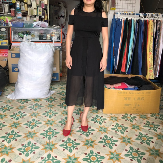 Đầm von đen