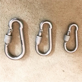 Móc inox vặn ren 4 li