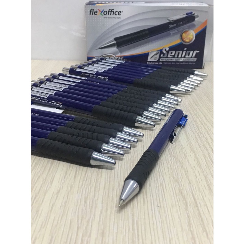 Một hộp bút bi TL-026 Senior (20 bút) dùng trong học tập,nhà trường,dân văn phòng.