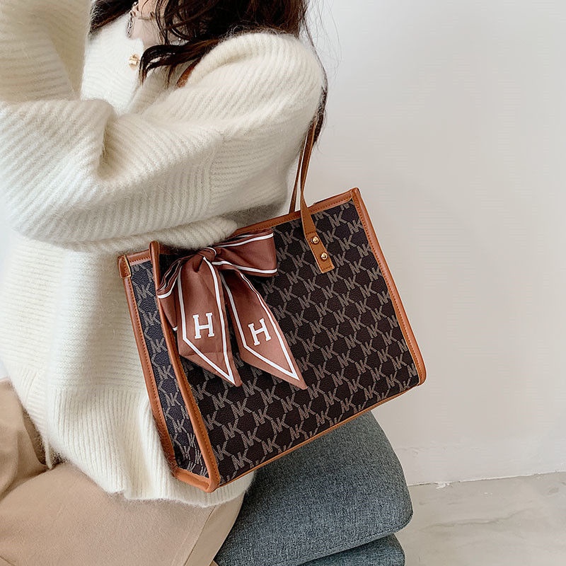 Túi Tote Sức Chứa Lớn Phong Cách Châu Âu Mẫu Mới 2022 Thời Trang Mùa Thu Cho Nữ