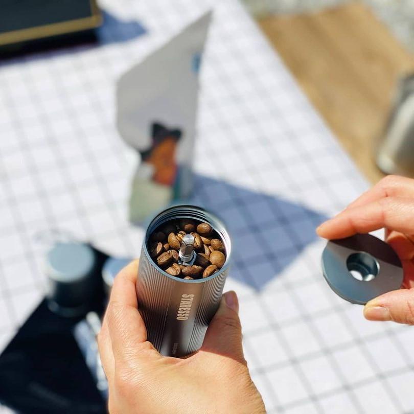 Cối xay cà phê STARESSO, Máy xay cà phê cầm tay lưỡi thép Thụy Sĩ tích hợp màng lọc - KaHomebrew