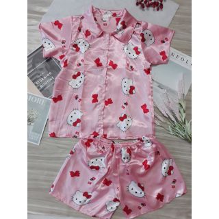 Đồ pijma phi bóng Mèo Kitty và Mickey