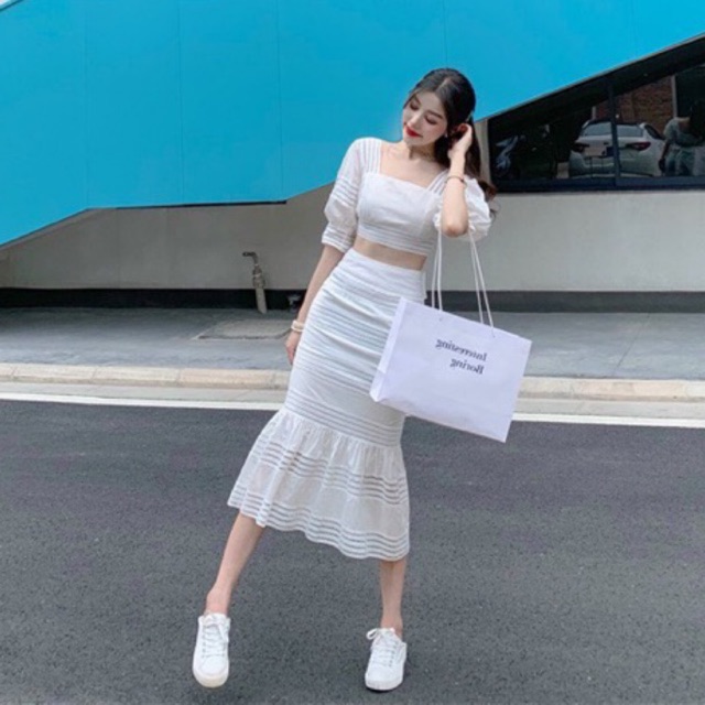 SET ÁO CROPTOP KÈM VÁY REN SỌC NGANG | BigBuy360 - bigbuy360.vn