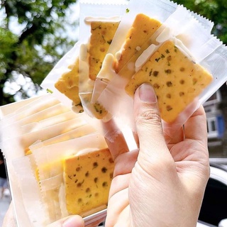 BÁNH QUY HÀNH KẸP PHOMAI