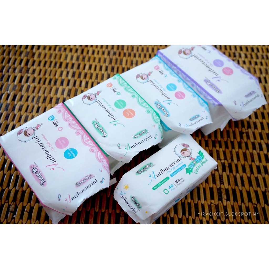 Băng vệ sinh UUcare Young Girl Ban ngày 24cm 16 Miếng/Gói