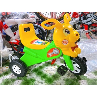 XE BA BÁNH THỔI THỎ