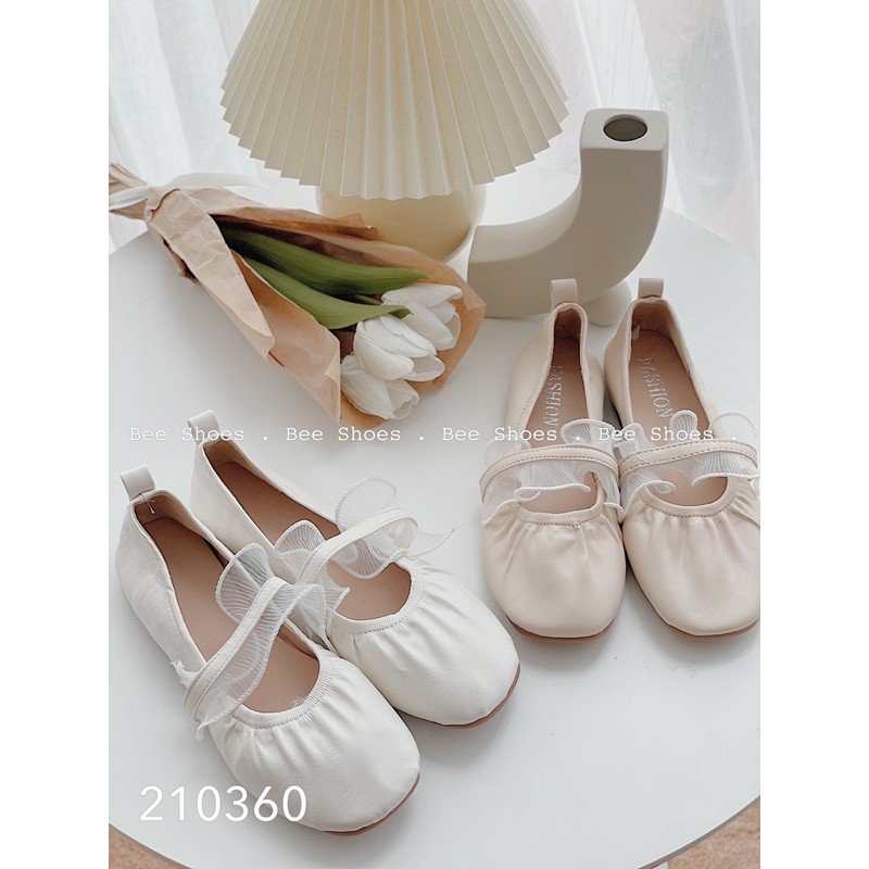 BEESHOES - GIÀY BÚP BÊ NỮ MŨI TRÒN QUAI NGANG BÈO ĐẾ BỆT - GIÀY BÚP BÊ NỮ MŨI TRÒN ĐẾ BỆT SẴN MÀU KEM - TRẮNG 210360