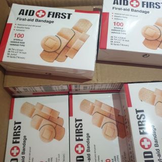 Hộp 100 miếng băng cá nhân