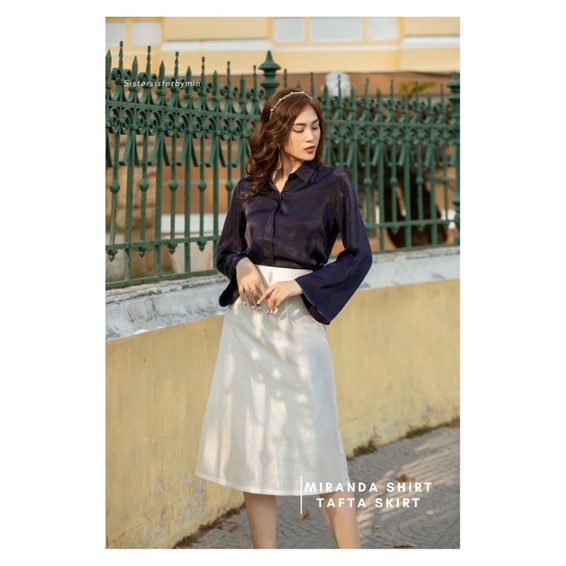 SISTERSISTER - Áo sơ mi lụa tay loe Miranda