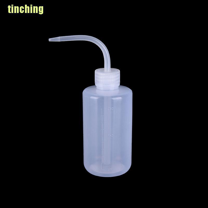 1 Chai Dung Dịch Vệ Sinh Hình Xăm