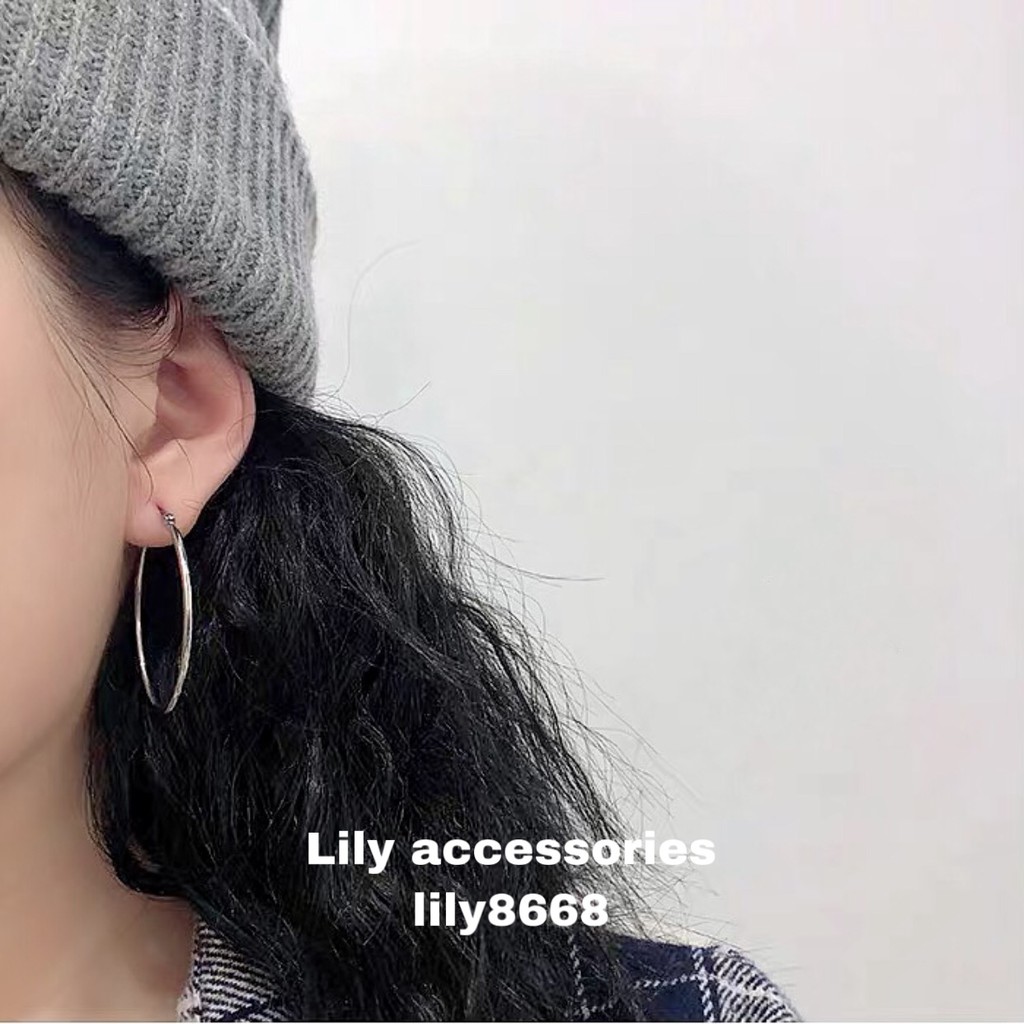 khuyên tai titan hình elip không gỉ không đen không dị ứng cá tính