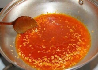 Nước sốt gà Thái chấm thịt, sườn chua ngọt