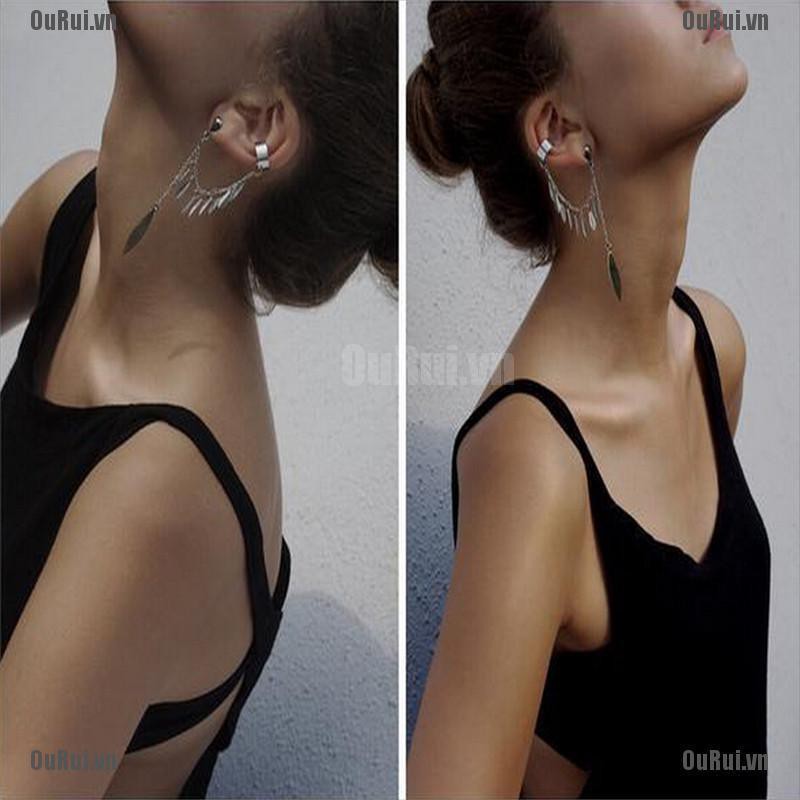 1 Bông Tai Hình Chiếc Lá Phong Cách Gothic