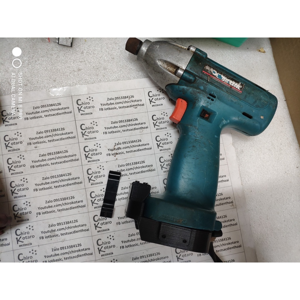 NEW! Đế chuyển pin máy khoan, vit Makita 12V NiCD lẫy cài giữa sang dùng hộp pin cài Makita